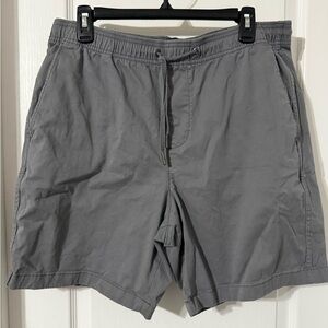 GAP Men's Charcoal Gray Shorts
